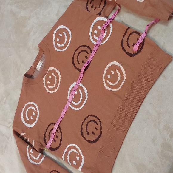 Altar'd State Smiley Face Oversized Knit Crew Neck Swester Womens Size M - Picture 6 of 11